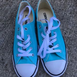 Brand new women’s converse